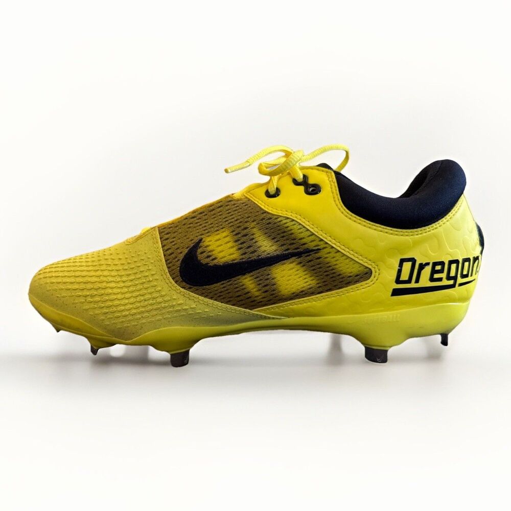 Nike | Size 10 Team Issue Oregon Ducks Softball Cleat Pitcher Toe Coating